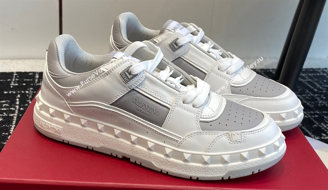 Valentino Freedots Low Top calfskin leather Women/Men Sneakers 02 2024 (danni-23121902)