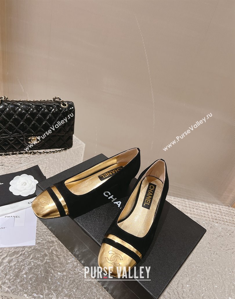 Chanel Heel 5cm CC Logo Black Suede and Gold Leather Pumps 2024 (modeng-23121527)