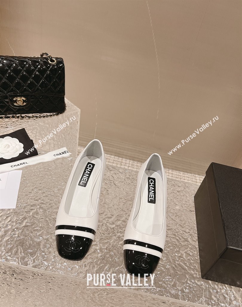 Chanel Heel 5cm CC Logo White and Black Patent Leather Pumps 2024 (modeng-23121529)