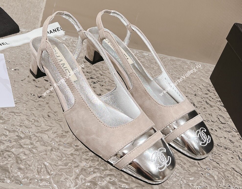 Chanel Heel 5cm CC Logo Gray Suede and Silver Leather Slingbacks 2024 (modeng-23121531)