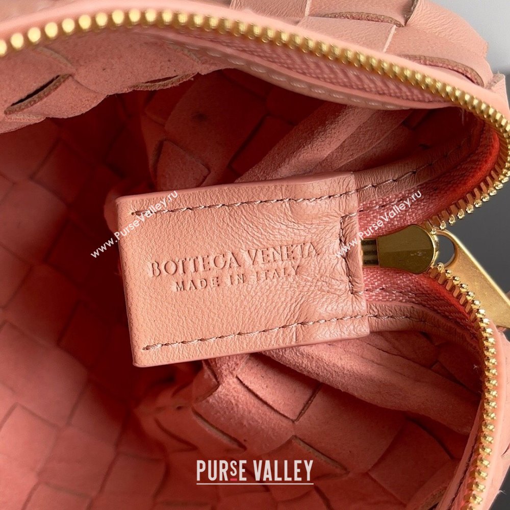 Bottega Veneta Mini Loop Camera Intrecciato leather cross-body Bag MACAROON 2024 (misu-23122012)