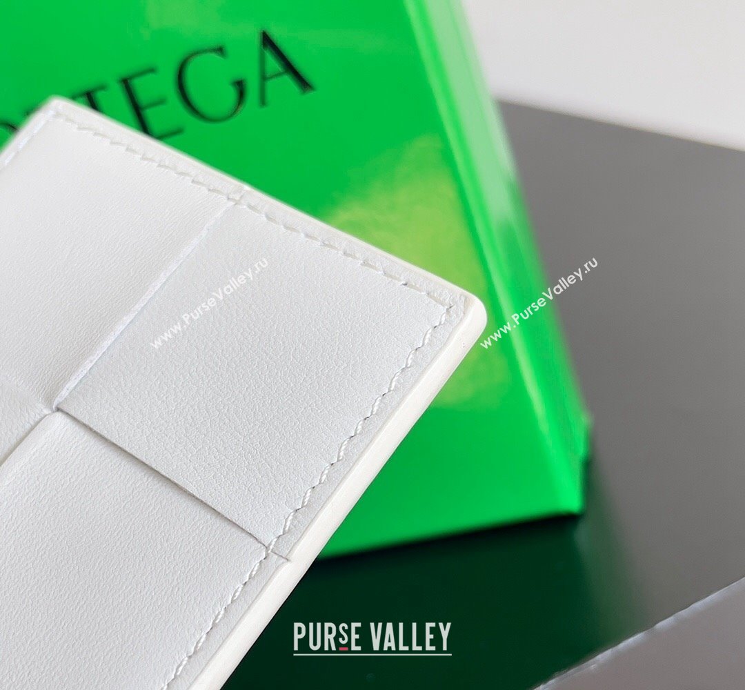 Bottega Veneta Cassette Intreccio leather Credit Card Case White 2024 (misu-23122048)