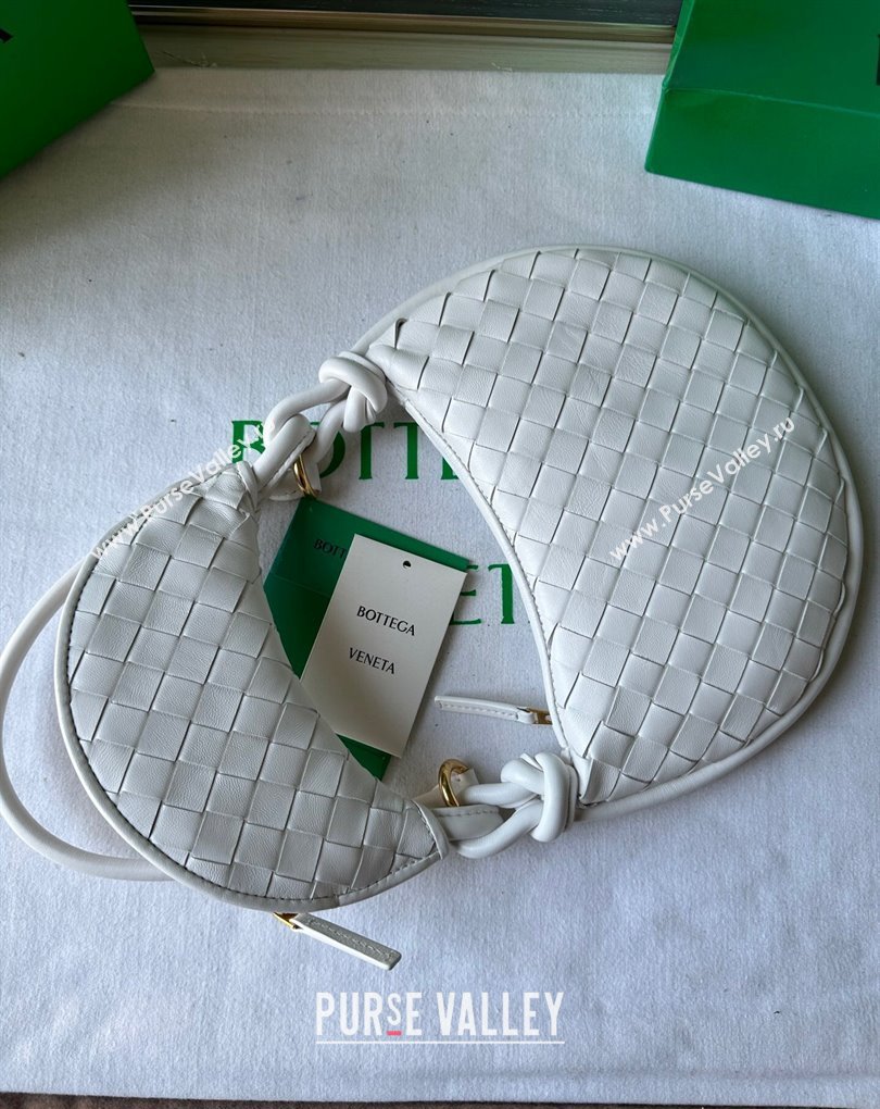 Bottega Veneta Small Gemelli Intrecciato leather shoulder bag 776764 White 2024 (wante-23122005)
