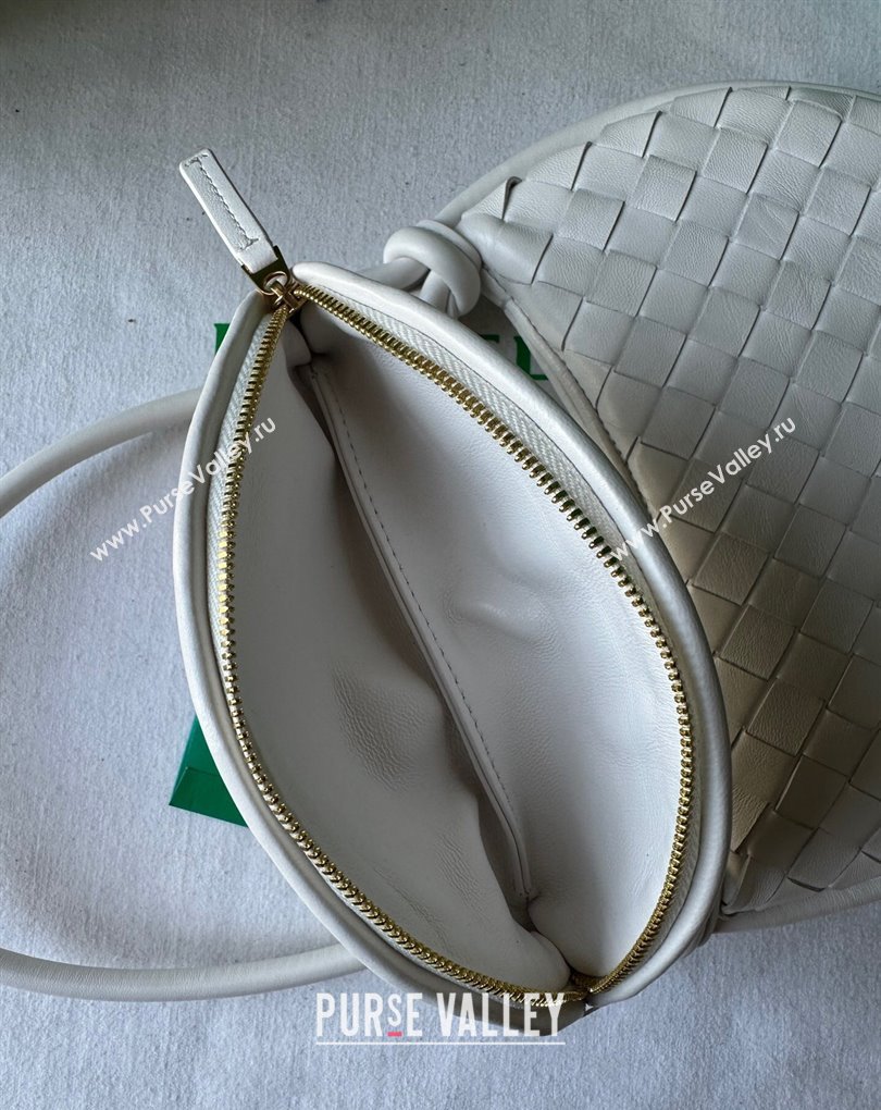 Bottega Veneta Small Gemelli Intrecciato leather shoulder bag 776764 White 2024 (wante-23122005)