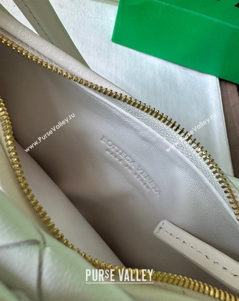 Bottega Veneta Small Gemelli Intrecciato leather shoulder bag 776764 White 2024 (wante-23122005)