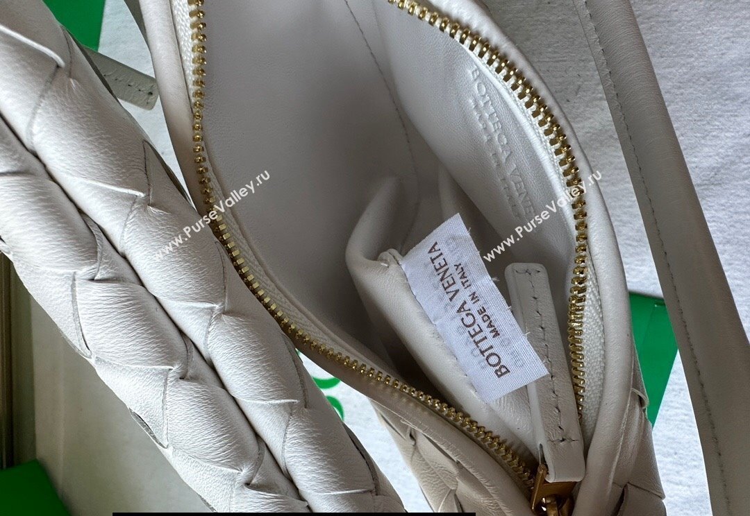 Bottega Veneta Small Gemelli Intrecciato leather shoulder bag 776764 White 2024 (wante-23122005)