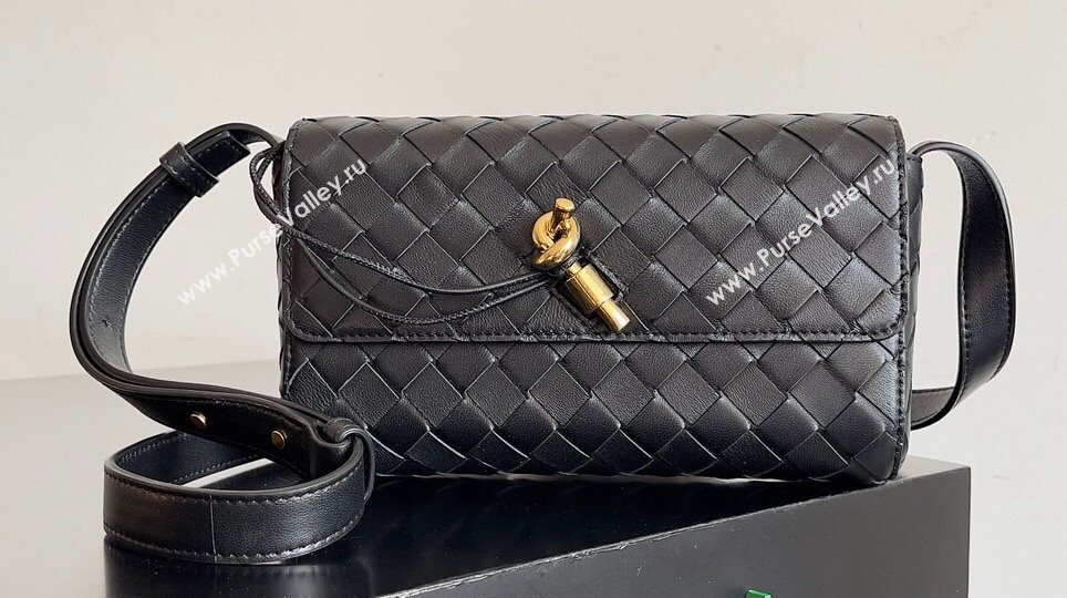 Bottega Veneta Mini Andiamo Cross-Body Intrecciato leather bag Black with metallic knot closure 2024 (misu-23122035)