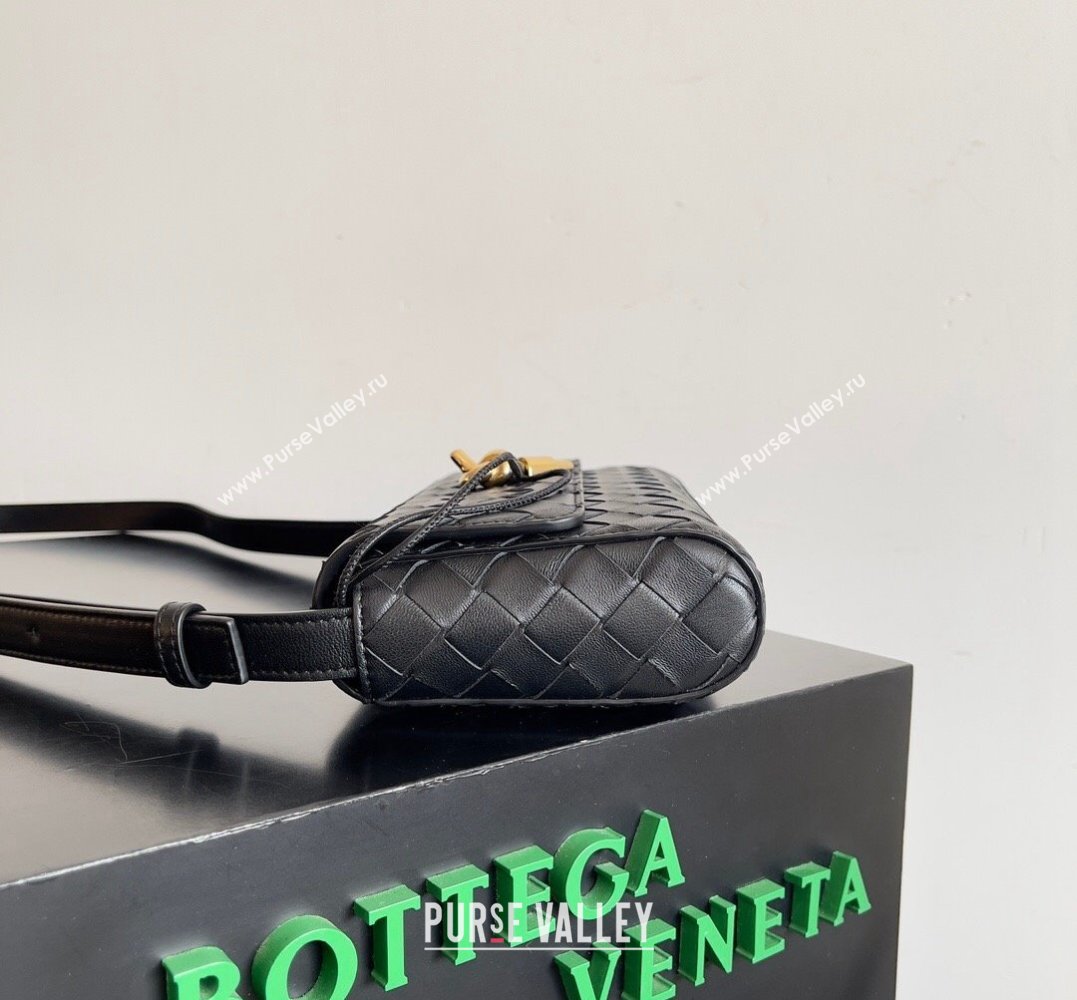 Bottega Veneta Mini Andiamo Cross-Body Intrecciato leather bag Black with metallic knot closure 2024 (misu-23122035)