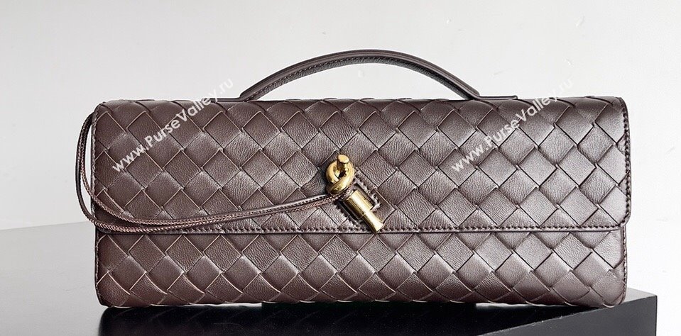 Bottega Veneta Long Clutch Andiamo With Handle Intrecciato leather bag FONDANT with metallic knot closure 2024 (misu-23122027)