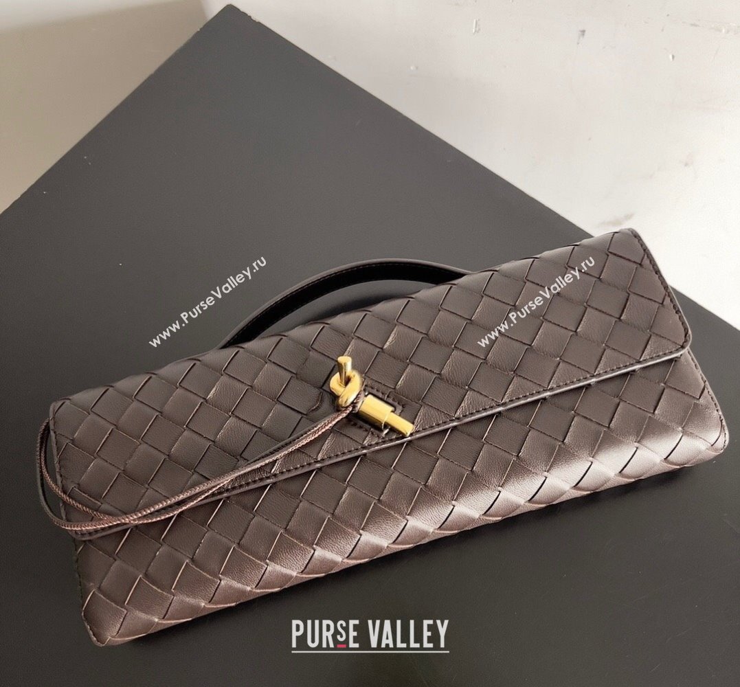 Bottega Veneta Long Clutch Andiamo With Handle Intrecciato leather bag FONDANT with metallic knot closure 2024 (misu-23122027)