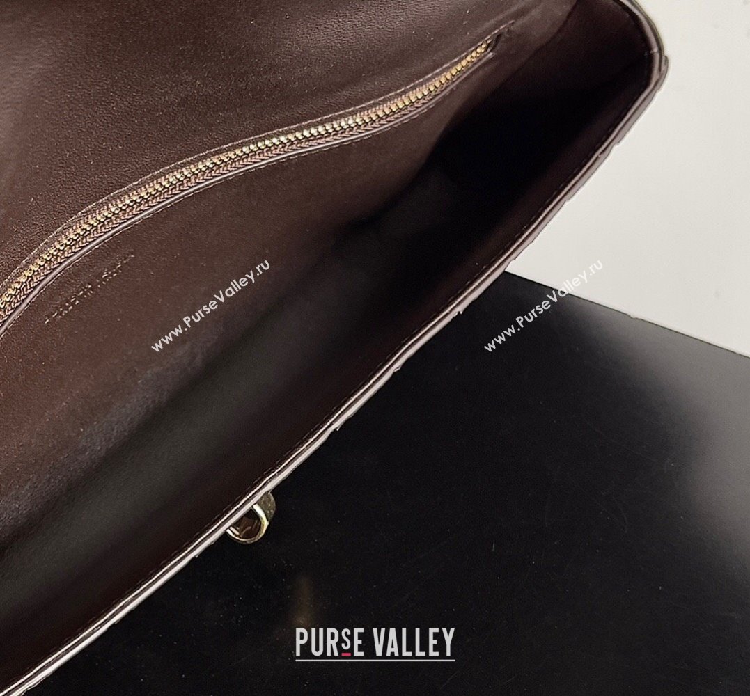 Bottega Veneta Long Clutch Andiamo With Handle Intrecciato leather bag FONDANT with metallic knot closure 2024 (misu-23122027)