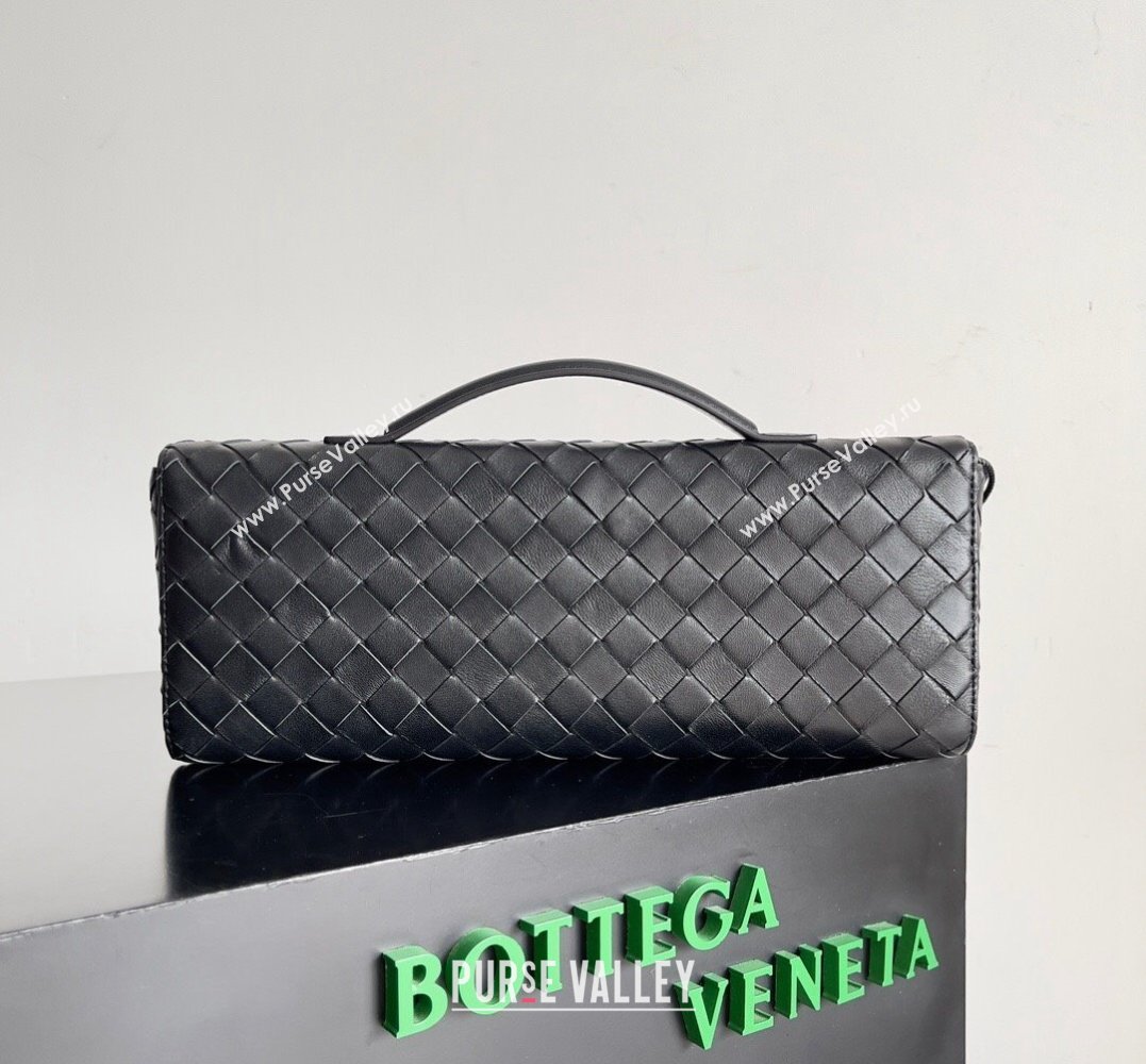 Bottega Veneta Long Clutch Andiamo With Handle Intrecciato leather bag Black with metallic knot closure 2024 (misu-23122028)