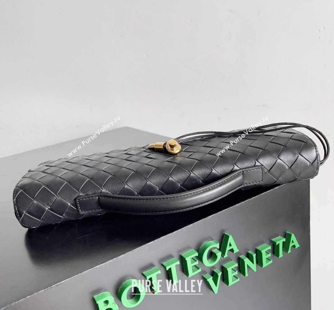 Bottega Veneta Long Clutch Andiamo With Handle Intrecciato leather bag Black with metallic knot closure 2024 (misu-23122028)