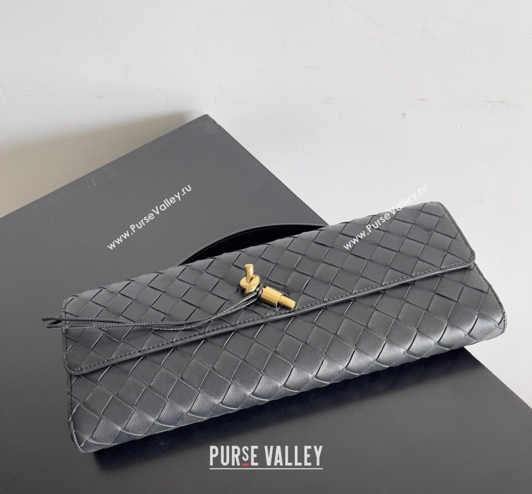 Bottega Veneta Long Clutch Andiamo With Handle Intrecciato leather bag Black with metallic knot closure 2024 (misu-23122028)