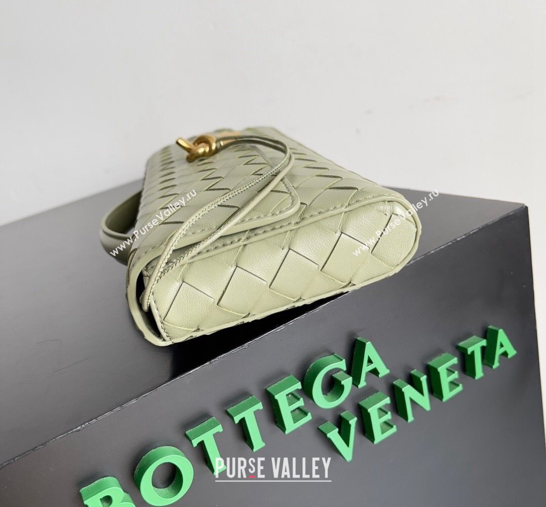 Bottega Veneta Long Clutch Andiamo With Handle Intrecciato leather bag TRAVERTINE with metallic knot closure 2024 (misu-23122029