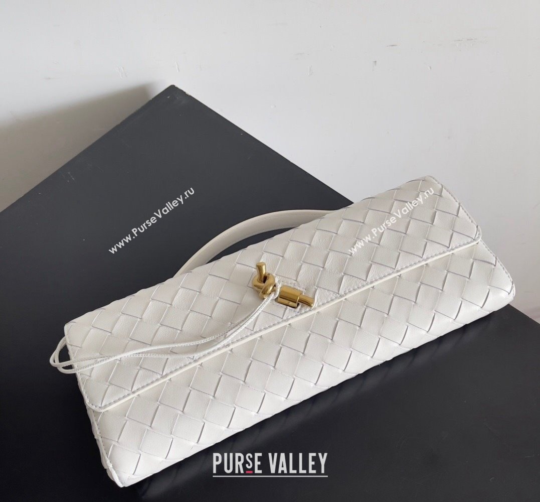 Bottega Veneta Long Clutch Andiamo With Handle Intrecciato leather bag White with metallic knot closure 2024 (misu-23122031)
