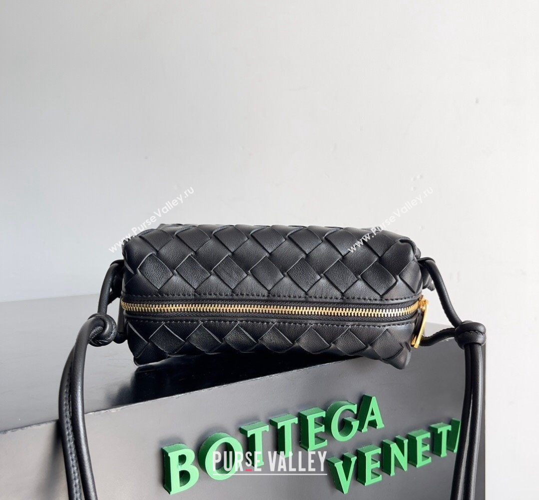 Bottega Veneta Mini Loop Camera Intrecciato leather cross-body Bag Black 2024 (misu-23122007)