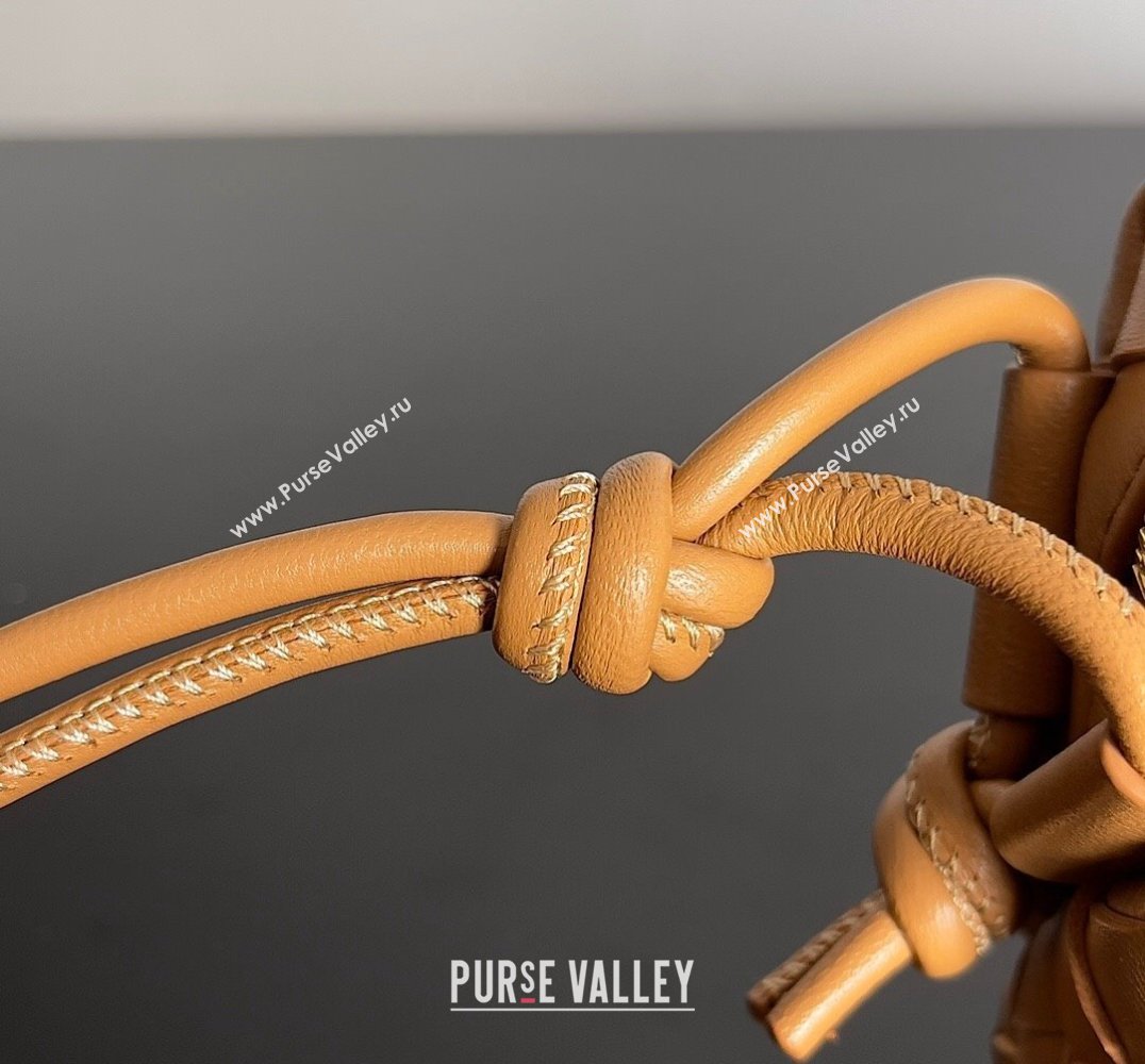 Bottega Veneta Mini Loop Camera Intrecciato leather cross-body Bag ALMOND 2024 (misu-23122008)