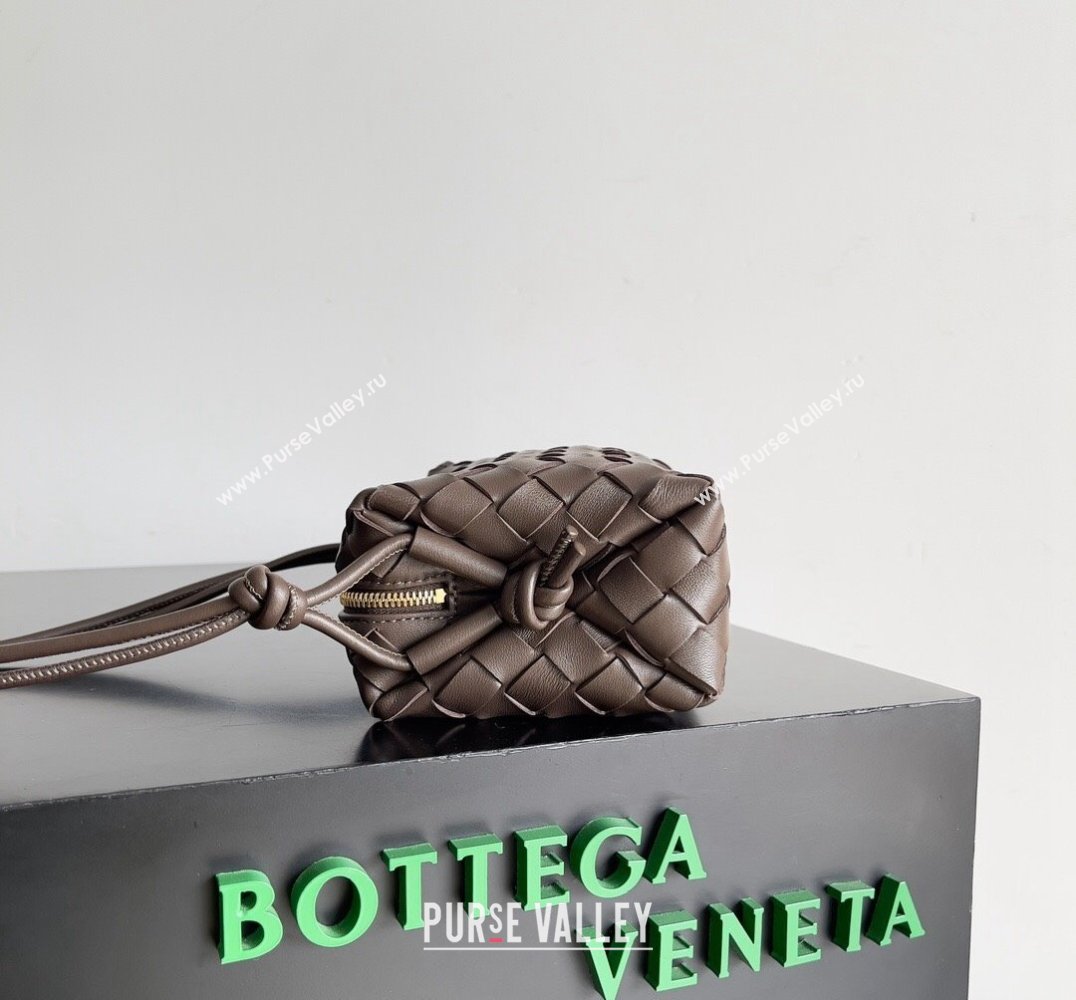 Bottega Veneta Mini Loop Camera Intrecciato leather cross-body Bag FONDANT 2024 (misu-23122010)