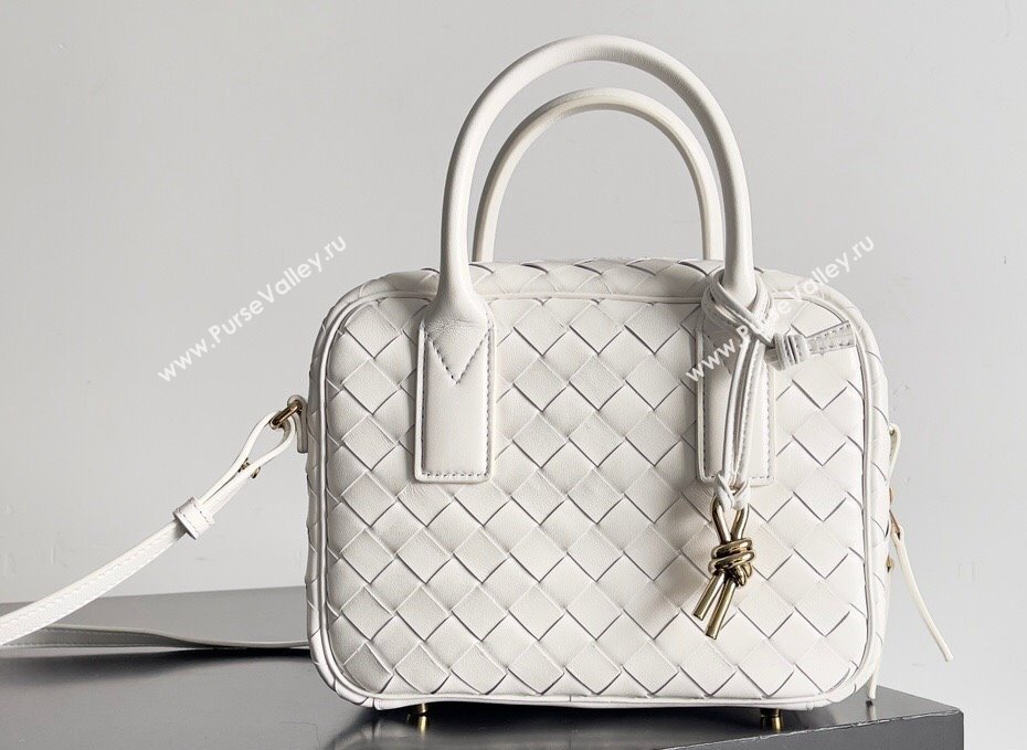 Bottega Veneta Small Getaway Intrecciato leather top handle bag with adjustable and detachable strap White 2024 (misu-23122023)