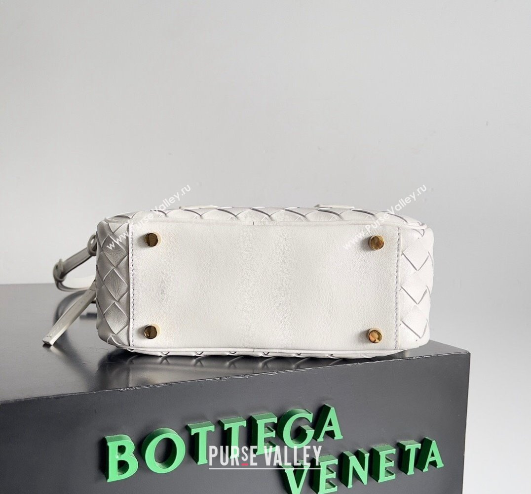 Bottega Veneta Small Getaway Intrecciato leather top handle bag with adjustable and detachable strap White 2024 (misu-23122023)