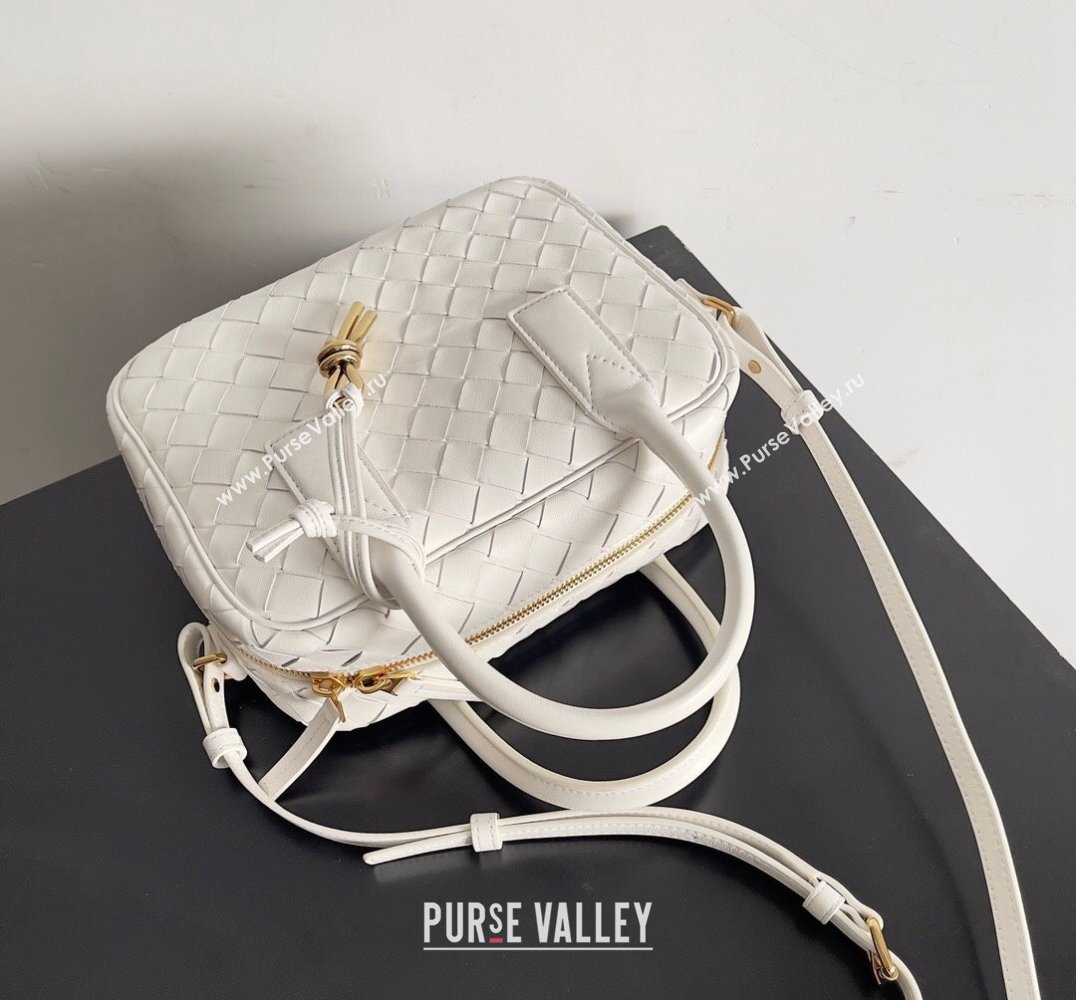 Bottega Veneta Small Getaway Intrecciato leather top handle bag with adjustable and detachable strap White 2024 (misu-23122023)