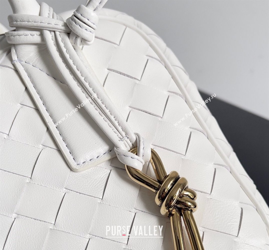 Bottega Veneta Small Getaway Intrecciato leather top handle bag with adjustable and detachable strap White 2024 (misu-23122023)