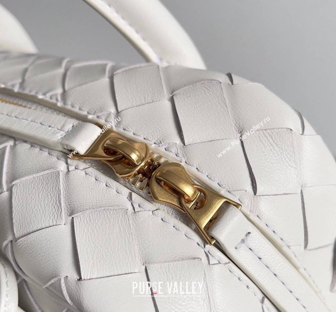 Bottega Veneta Small Getaway Intrecciato leather top handle bag with adjustable and detachable strap White 2024 (misu-23122023)