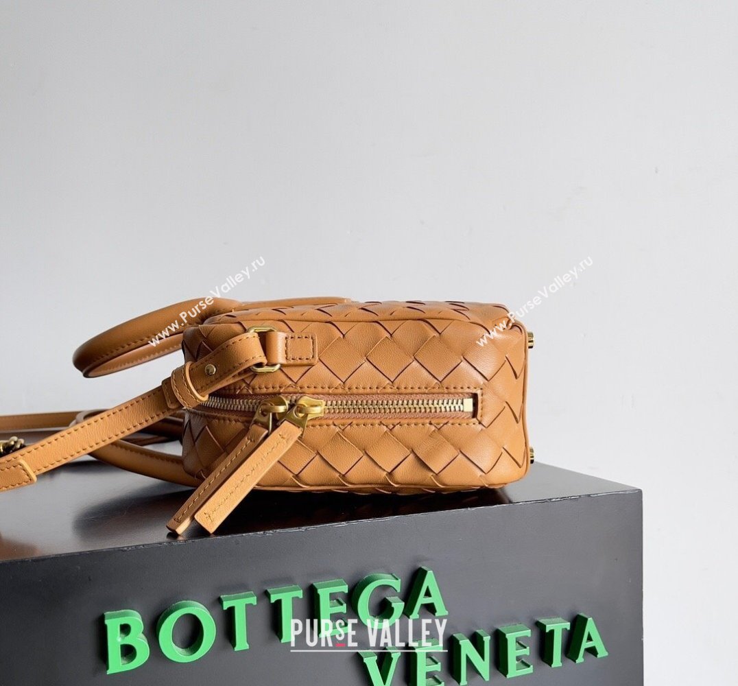 Bottega Veneta Small Getaway Intrecciato leather top handle bag with adjustable and detachable strap ALMOND 2024 (misu-23122026)