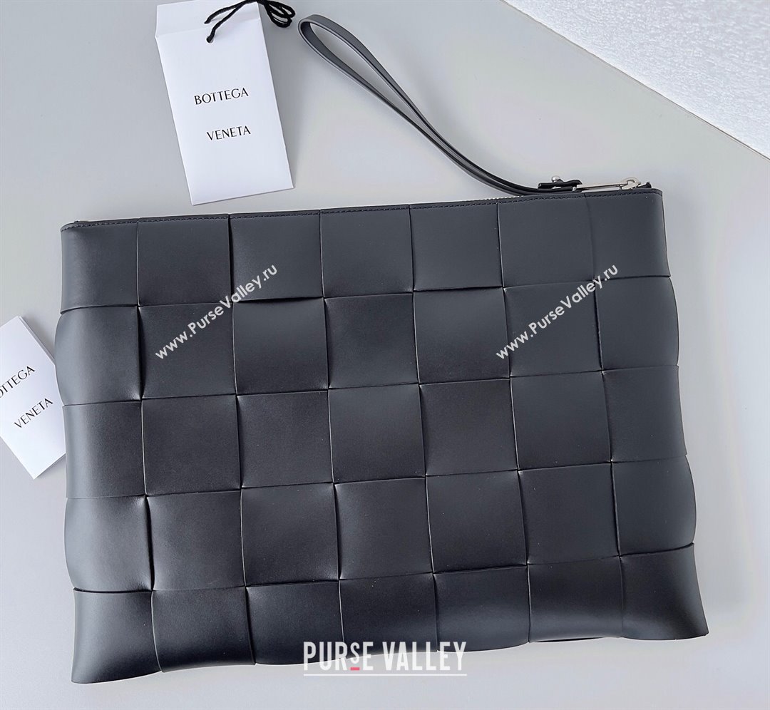 Bottega Veneta Large Cassette Pouch Intreccio leather wristlet Bag Black 2024 (misu-23122013)