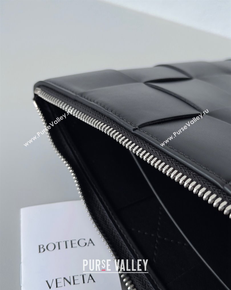 Bottega Veneta Large Cassette Pouch Intreccio leather wristlet Bag Black 2024 (misu-23122013)