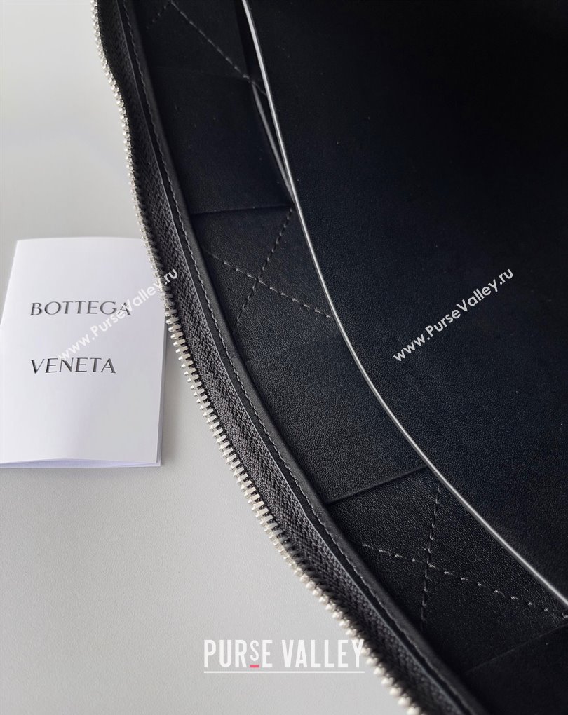 Bottega Veneta Large Cassette Pouch Intreccio leather wristlet Bag Black 2024 (misu-23122013)