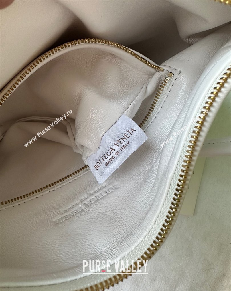 Bottega Veneta Medium Gemelli Intrecciato leather shoulder bag 764281 White 2024 (wante-23122003)