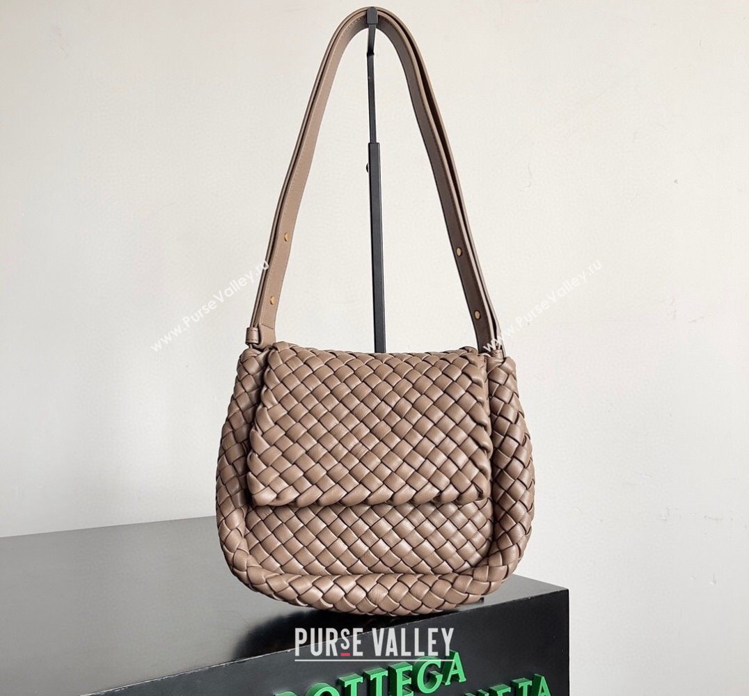Bottega Veneta Mini Cobble Shoulder Bag in padded Intreccio leather TAUPE GREY 2024 (misu-23122004)