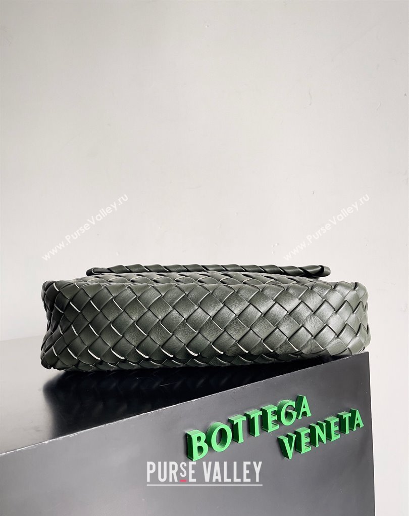 Bottega Veneta Large Cobble Shoulder Bag in padded Intreccio leather CAMPING 2024 (misu-23122002)