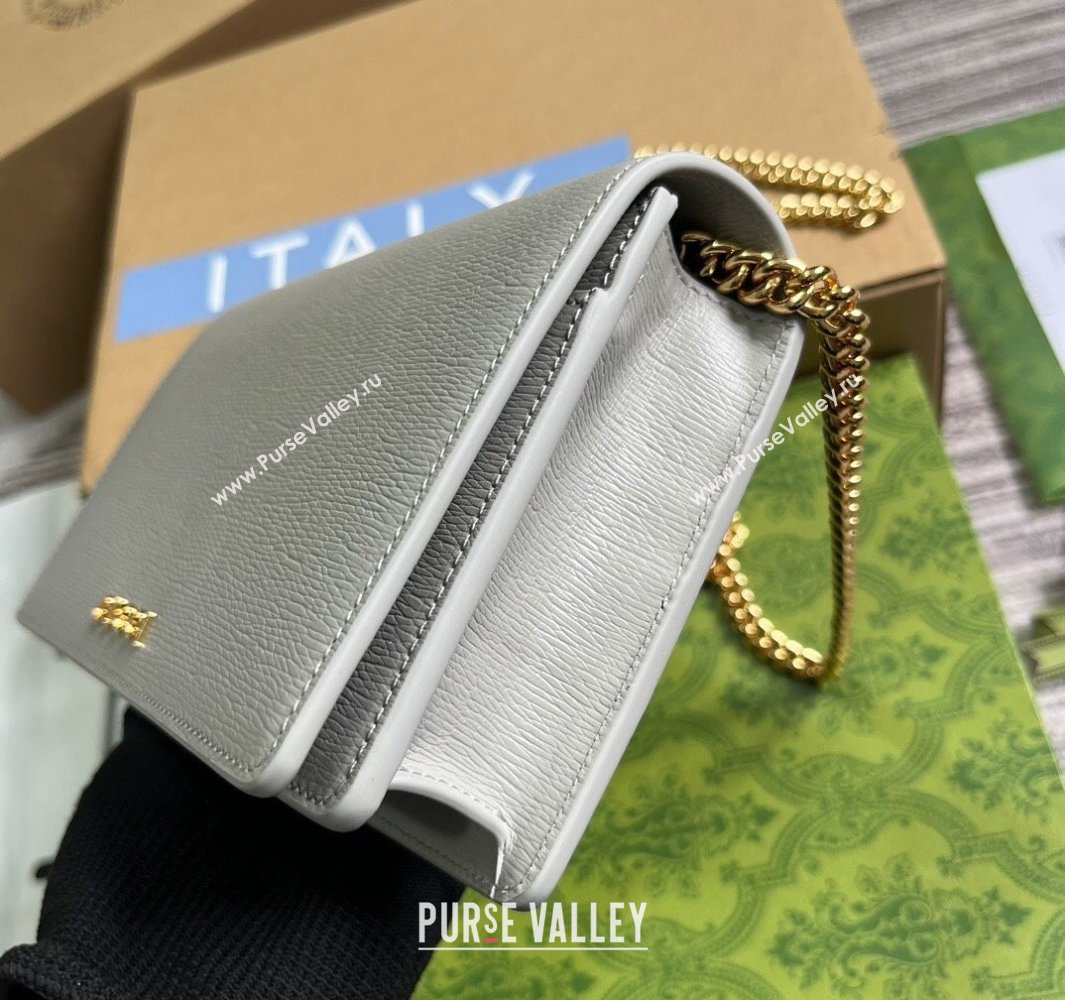 Gucci Chain wallet with Gucci script 772643 leather Light Gray 2024 (dlh-23122254)