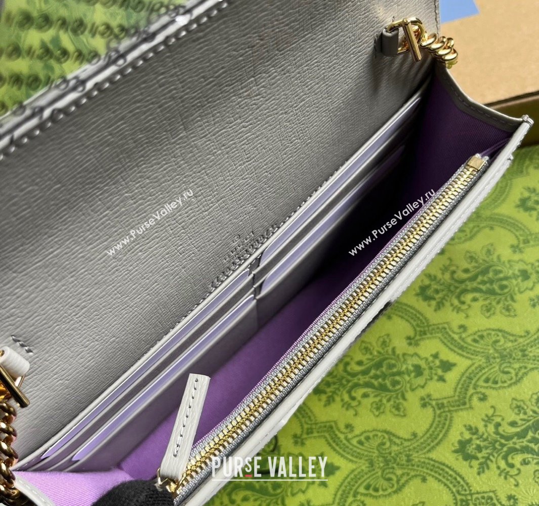 Gucci Chain wallet with Gucci script 772643 leather Light Gray 2024 (dlh-23122254)