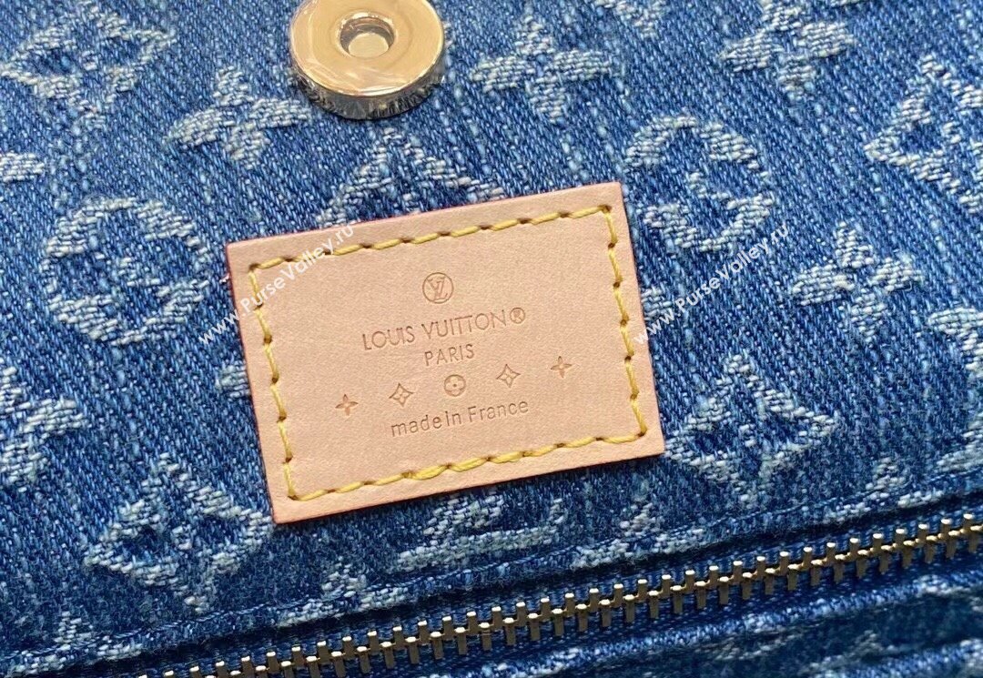 Louis Vuitton Monogram Denim Carry All Bag M46855 2024 (kiki-23122572)