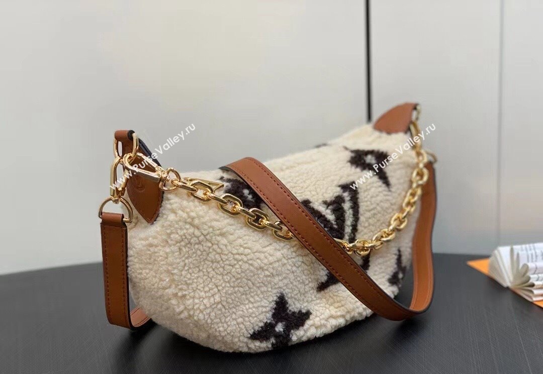 Louis Vuitton Shearling Over The Moon Bag M23321 LV Ski Cream/Brown 2024 (kiki-23122312)