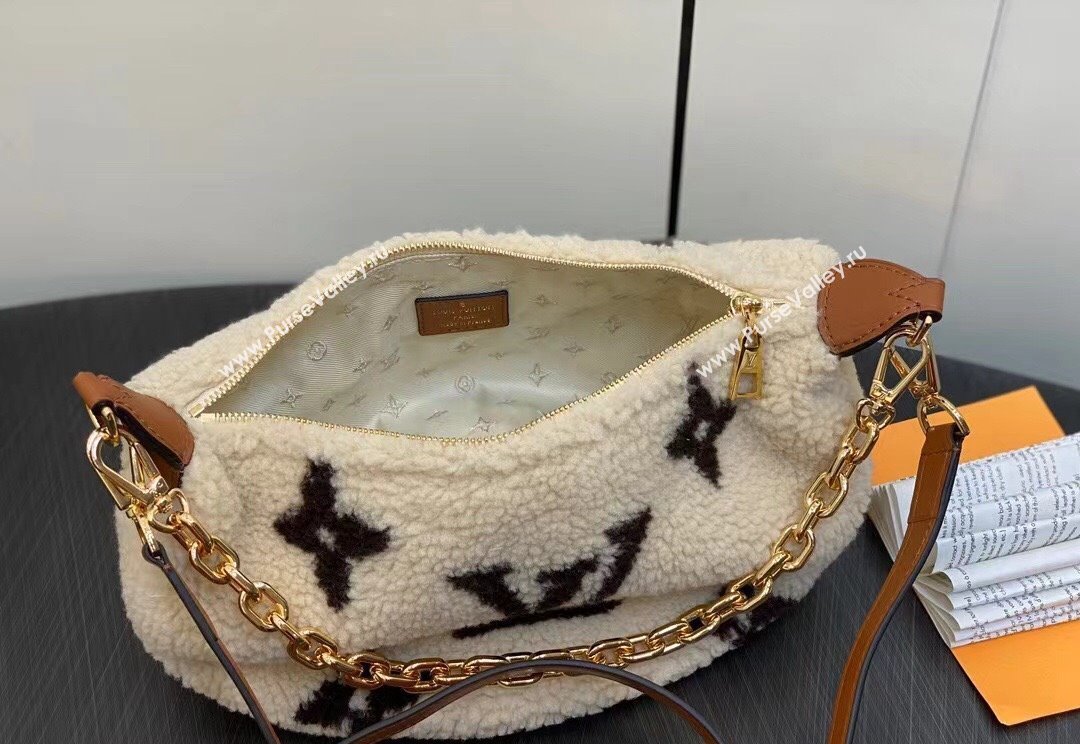 Louis Vuitton Shearling Over The Moon Bag M23321 LV Ski Cream/Brown 2024 (kiki-23122312)