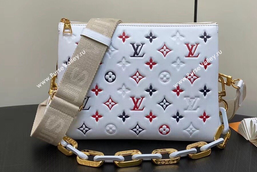 Louis Vuitton Lambskin Coussin PM Bag M23466 White 2024 (kiki-23122313)