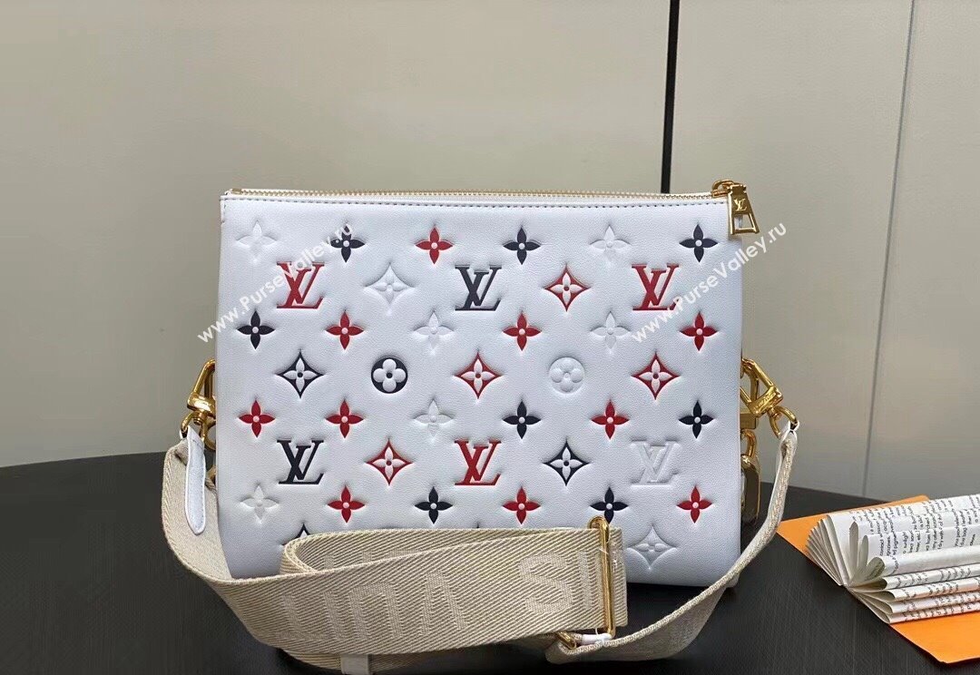 Louis Vuitton Lambskin Coussin PM Bag M23466 White 2024 (kiki-23122313)