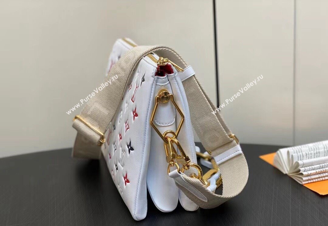 Louis Vuitton Lambskin Coussin PM Bag M23466 White 2024 (kiki-23122313)