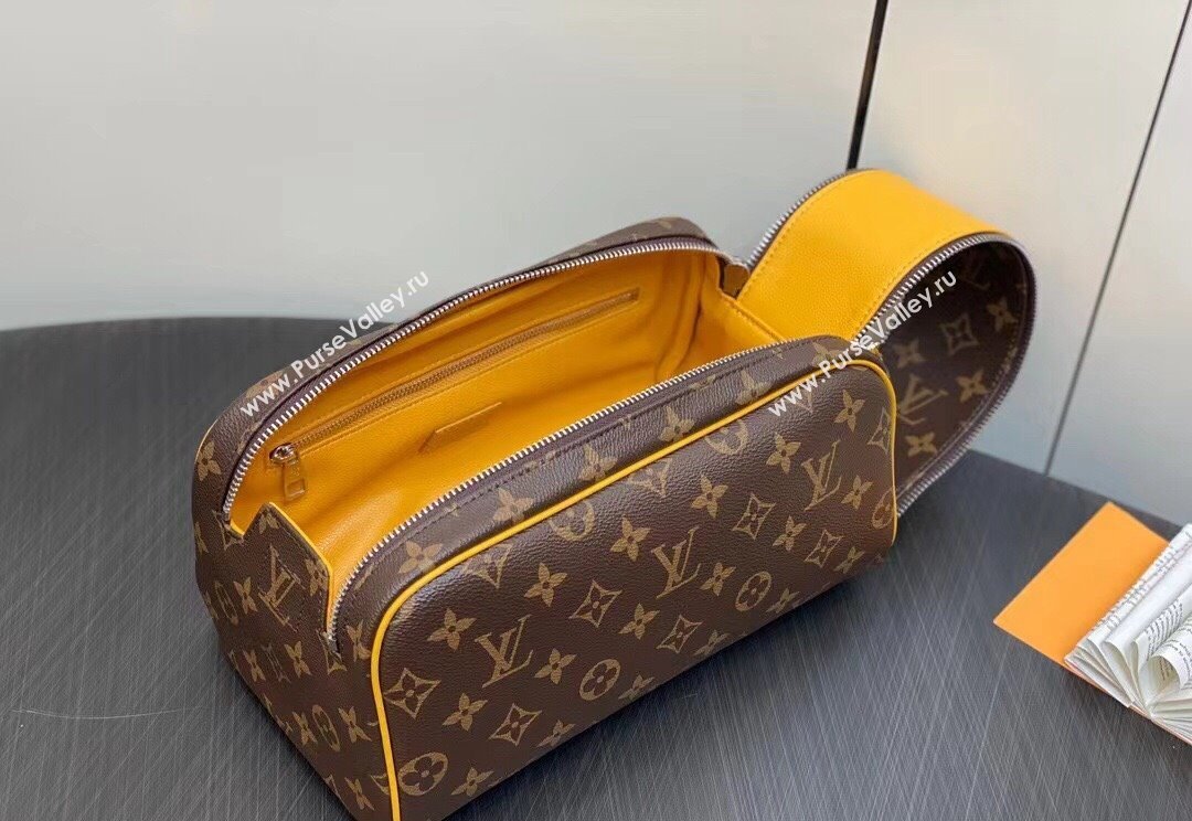 Louis Vuitton Monogram canvas Dopp Kit Toilet Pouch Bag M46764 Yellow 2024 (kiki-23122308)