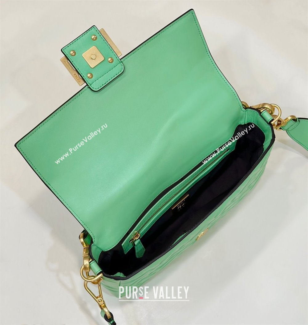 Fendi Nappa Leather Medium Baguette Bag Light Green (chaoliu-23122623)