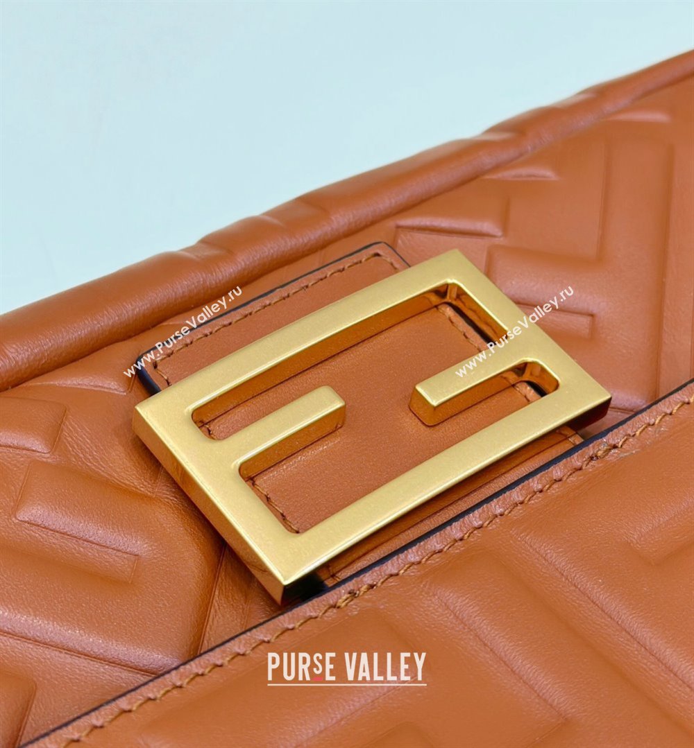 Fendi Nappa Leather Medium Baguette Bag Brown (chaoliu-23122622)