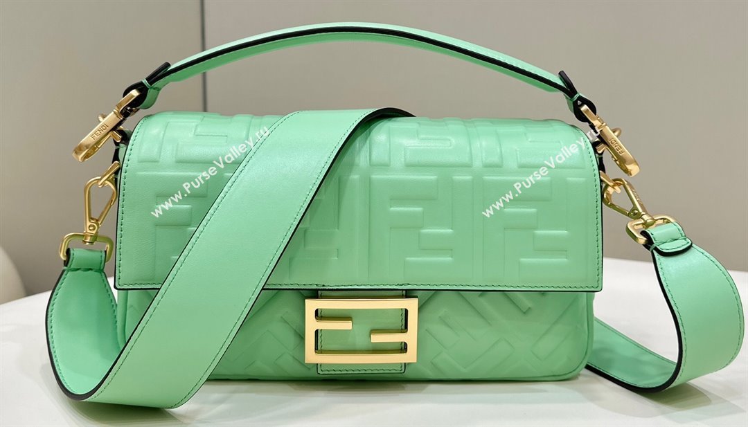 Fendi Nappa Leather Medium Baguette Bag Light Green (chaoliu-23122623)