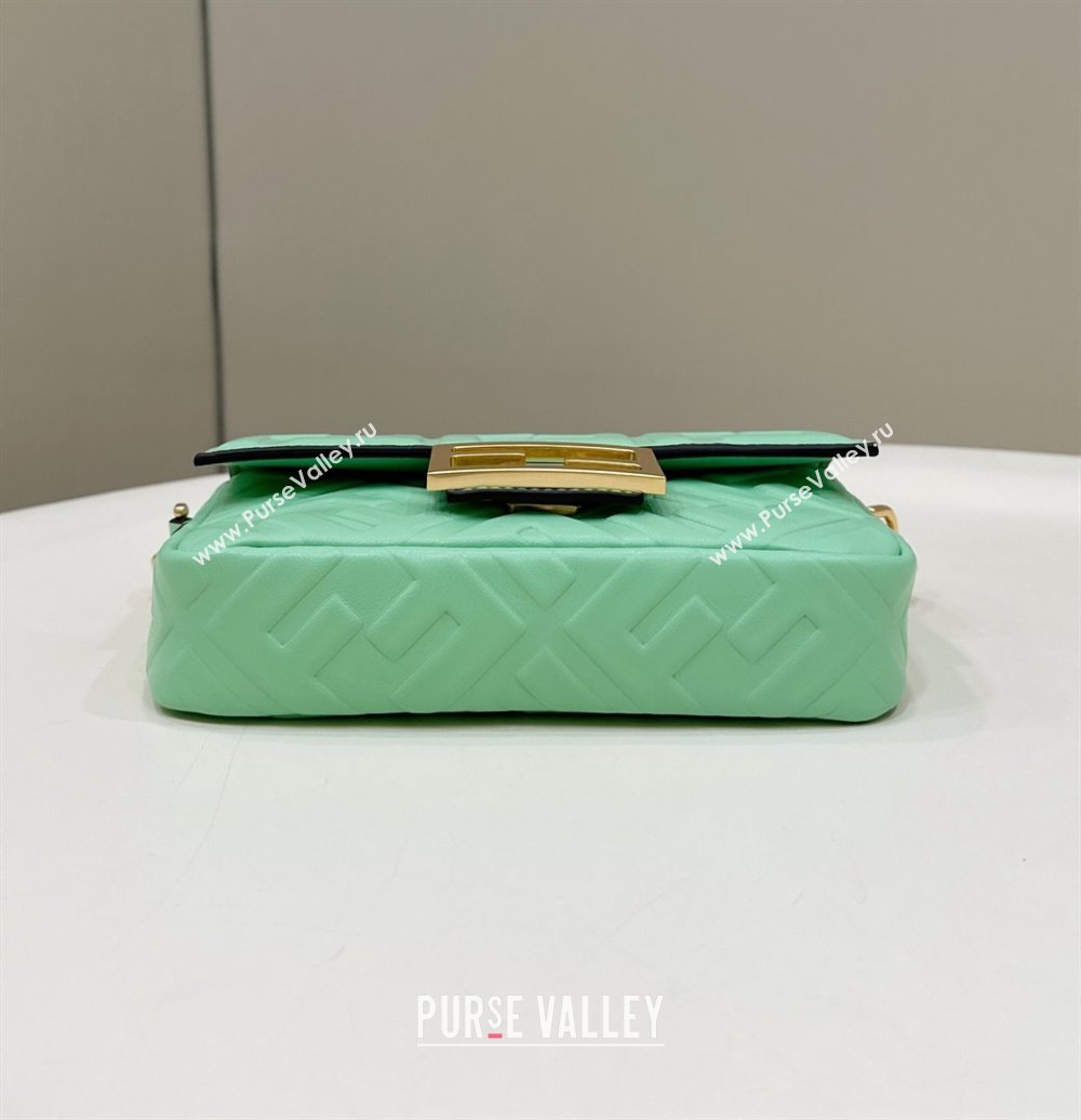 Fendi Nappa Leather Mini Baguette bag Light Green (chaoliu-23122630)