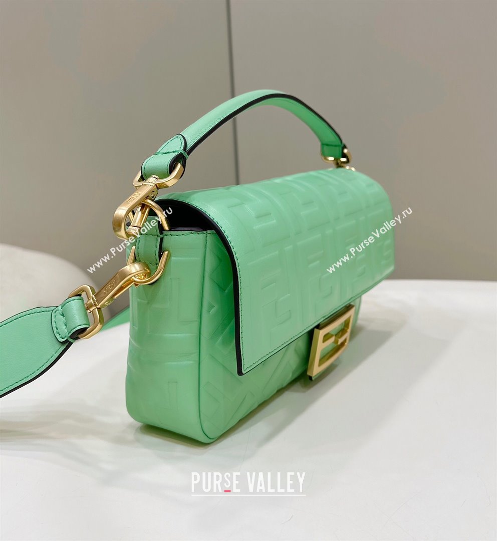 Fendi Nappa Leather Medium Baguette Bag Light Green (chaoliu-23122623)
