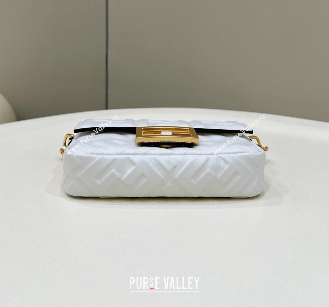 Fendi Nappa Leather Mini Baguette bag White (chaoliu-23122627)
